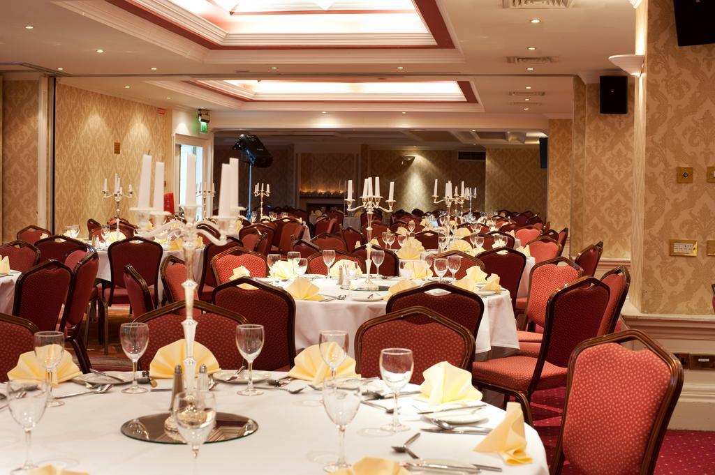 Carnegie Court Hotel Swords Buitenkant foto