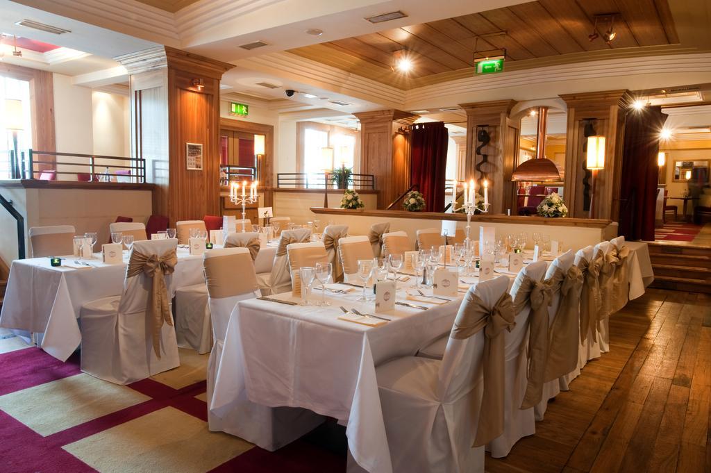 Carnegie Court Hotel Swords Buitenkant foto
