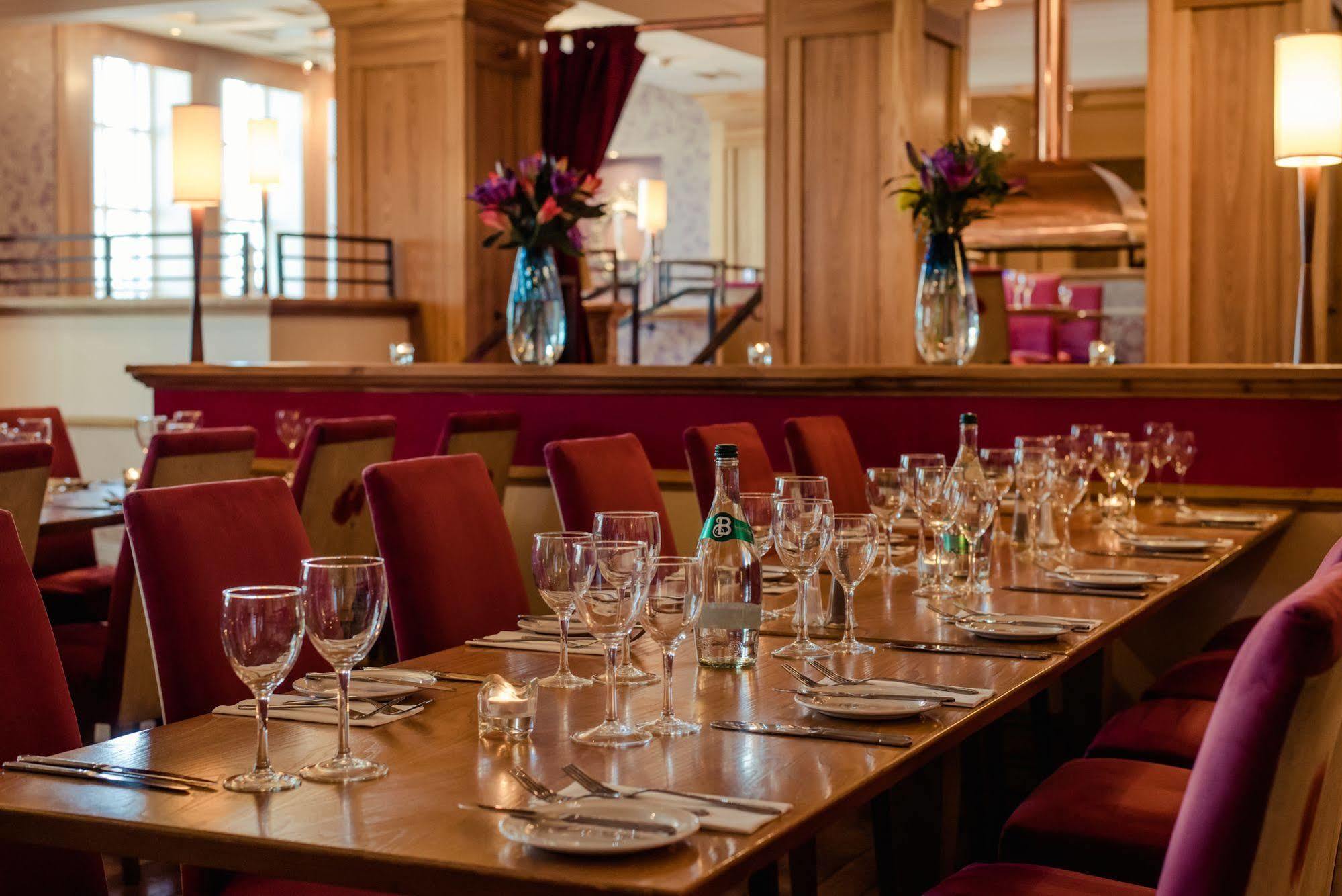 Carnegie Court Hotel Swords Buitenkant foto