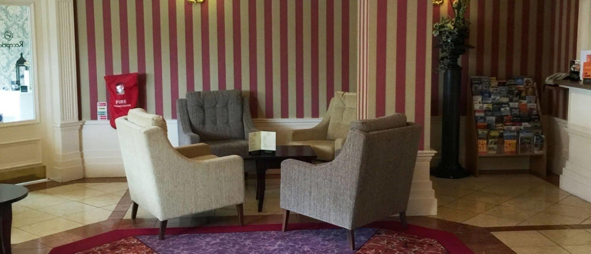 Carnegie Court Hotel Swords Buitenkant foto